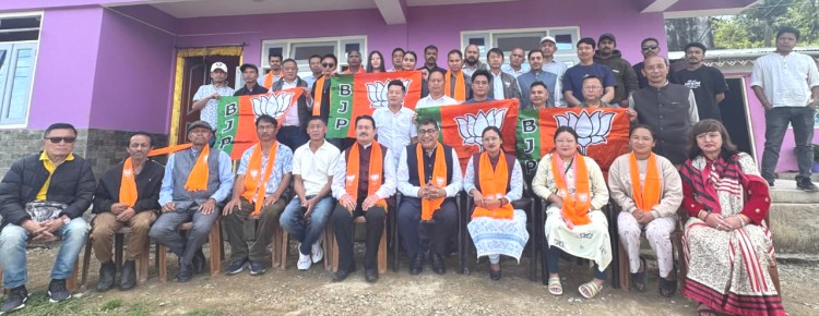 Fifteen families including panchayat join BJP in Rangang-Yangang