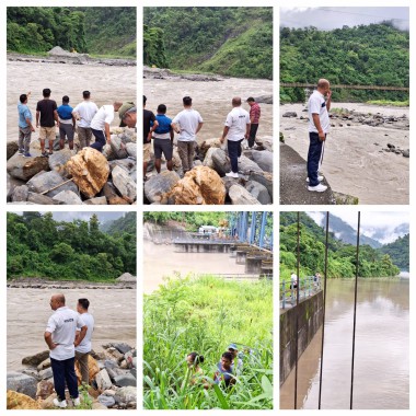 Man, infant missing in Rangit River