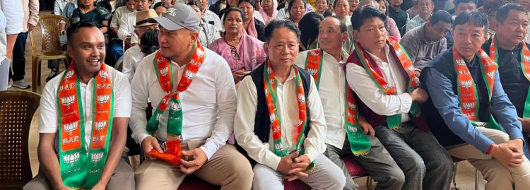 11 GTA Sabhasads join BJP, political speculation grows in Hills
