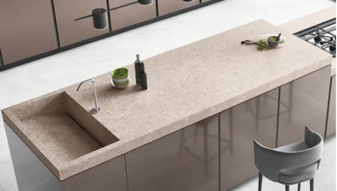 Sintered Stone vs Quartz: Which Material Works Best for Sleek Desk and Work Surfaces?