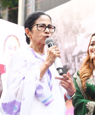 Mamata writes to PM seeking revocation of interlocutor’s appointment 