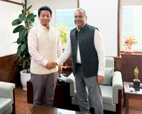 Indra Hang Subba discuses Pakyong Airport with AAI chairman 