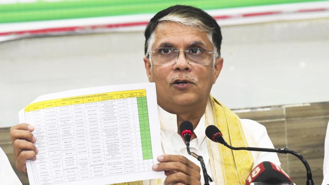 After EC sends notice to Pawan Khera over dual EPIC IDs, Cong leader says ‘another confirmation of how EC functions to support ruling regime’ 
