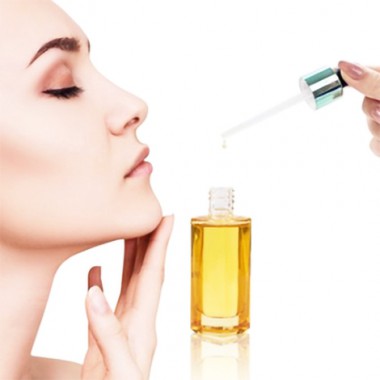 Beauty Oils: The Solution for Dry Winter Skin