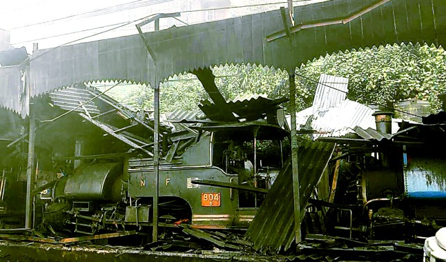  DHR locomotive shed collapses, seven injured