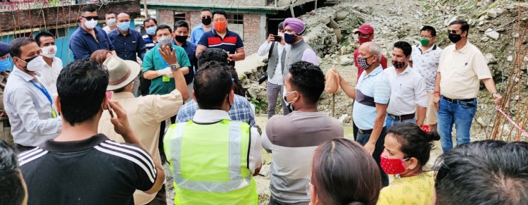 State team inspects Rabongla-Singtam road after public complaints against NHIDCL