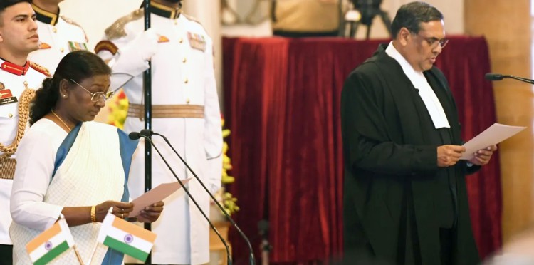 Justice Sanjiv Khanna sworn in as 51st Chief Justice of India ...