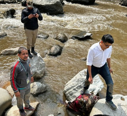 Gangtok DC inspects Ranikhola Walkway, directs urgent repairs