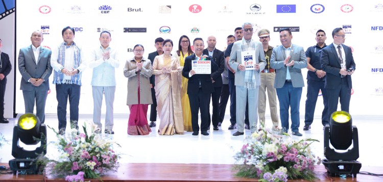 CM shares vision of positioning Sikkim on global cultural map through SIFF