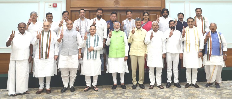 Indra Hang attends NDA meeting, registers SKM’s support